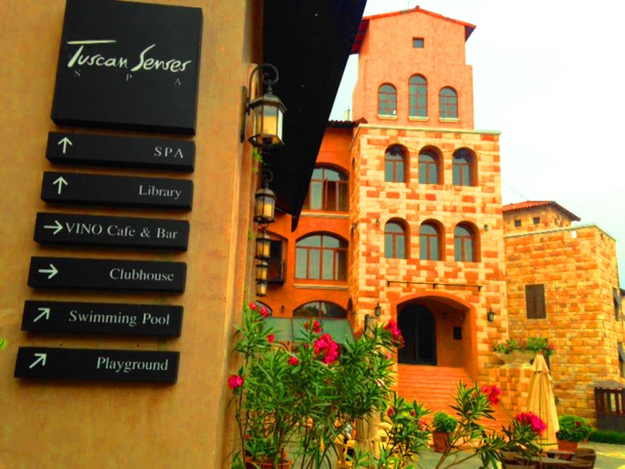 Toscana Town Square Suites Mu Si Exterior photo